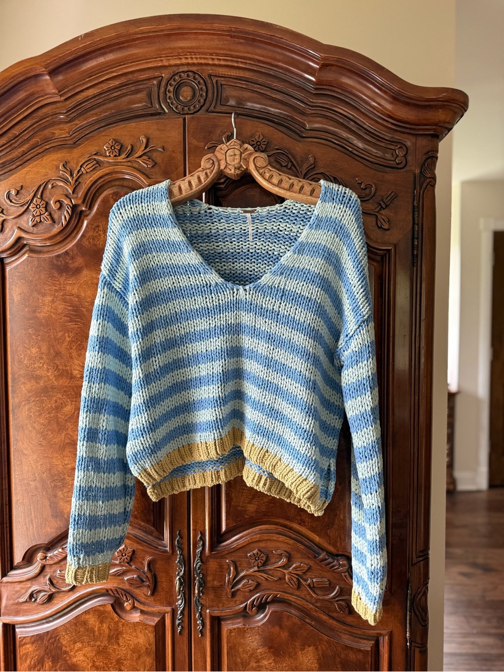 FREE PEOPLE PORTLAND PULLOVER size small BLUE
